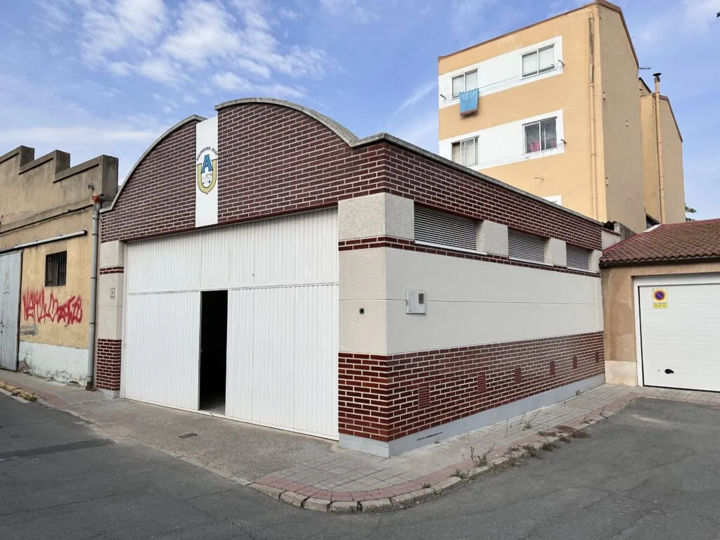 Casa a demoler + garaje hecho. Av. Portugal