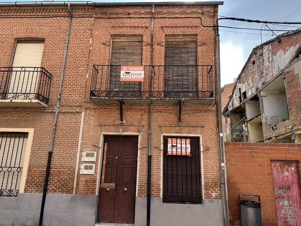 Edificio en C/ Rafael Giraldo